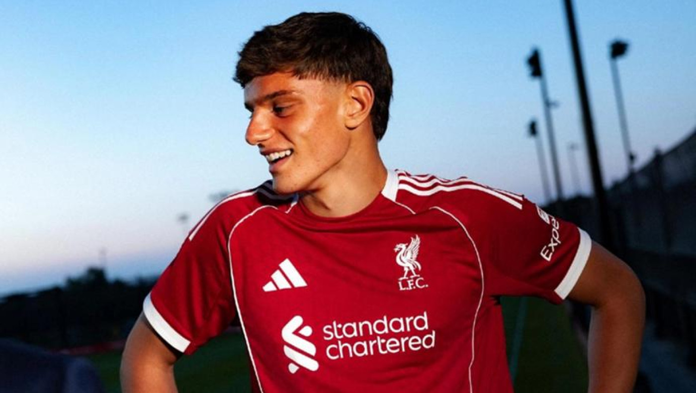 Μεταγραφικός καλπασμός της Λίβερπουλ-Απέκτησε (και) τον Λεόνι