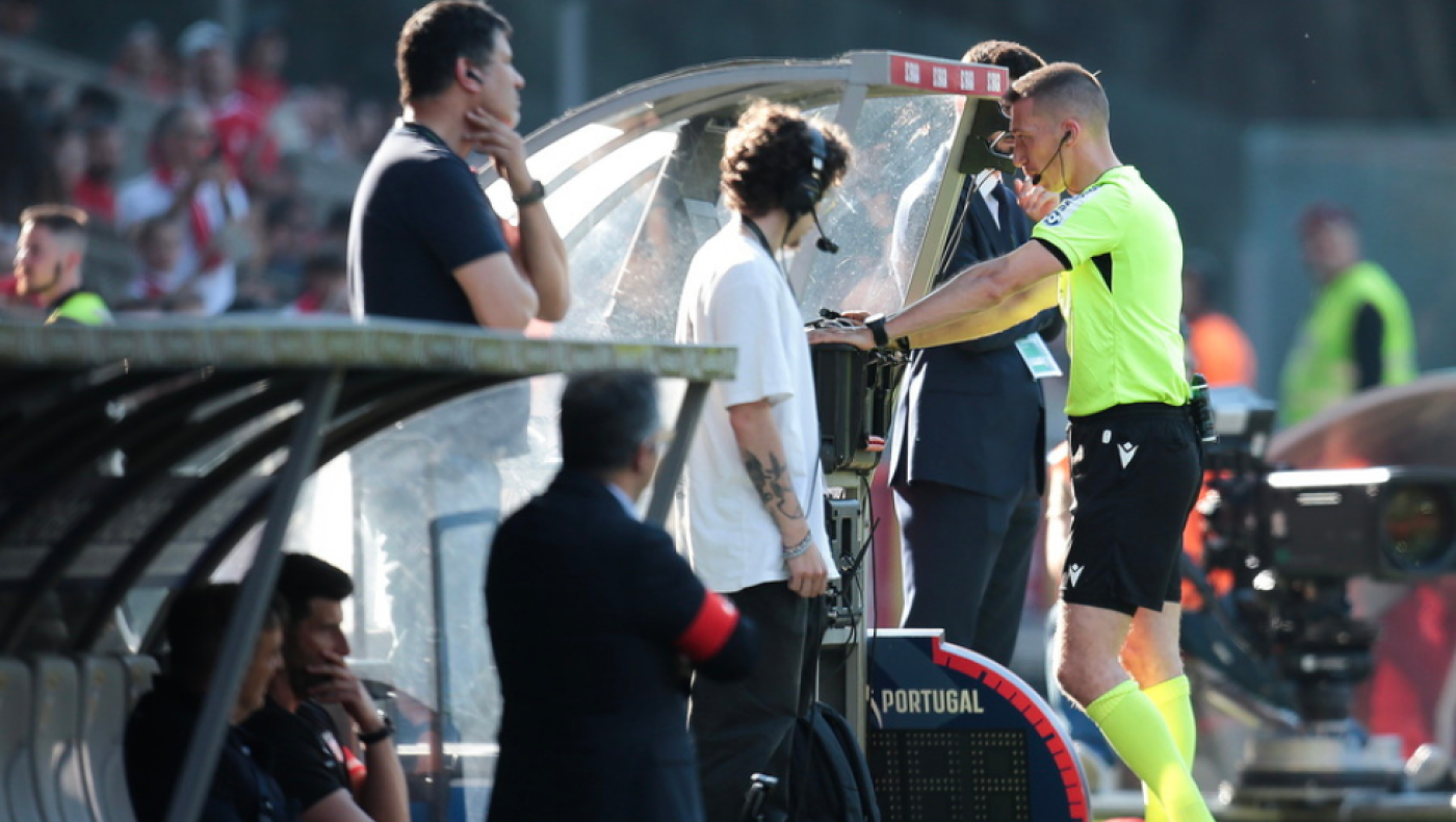 Η μικροσκοπική κάμερα στο στήθος αποθαρρύνει τους βίαιους