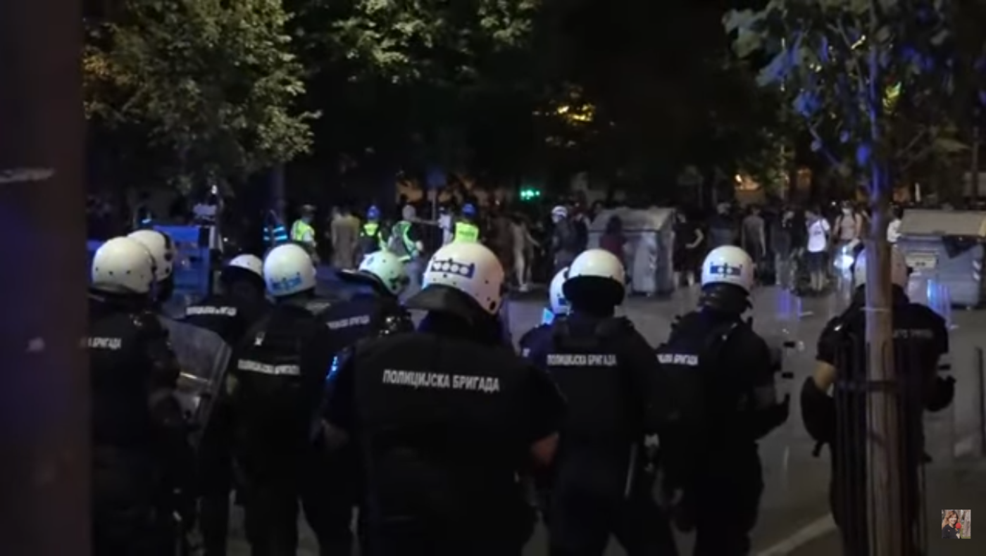 Αντικυβερνητικές διαδηλώσεις στο Βελιγράδι: Νέο ξέσπασμα από τους πολίτες