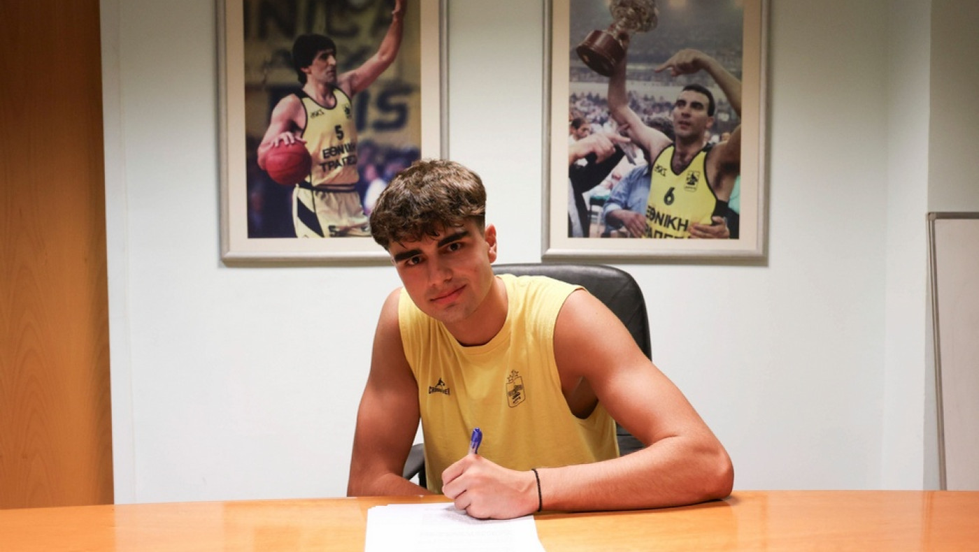 Ο Άρης έδωσε συμβόλαιο και στον Πουρλίδα