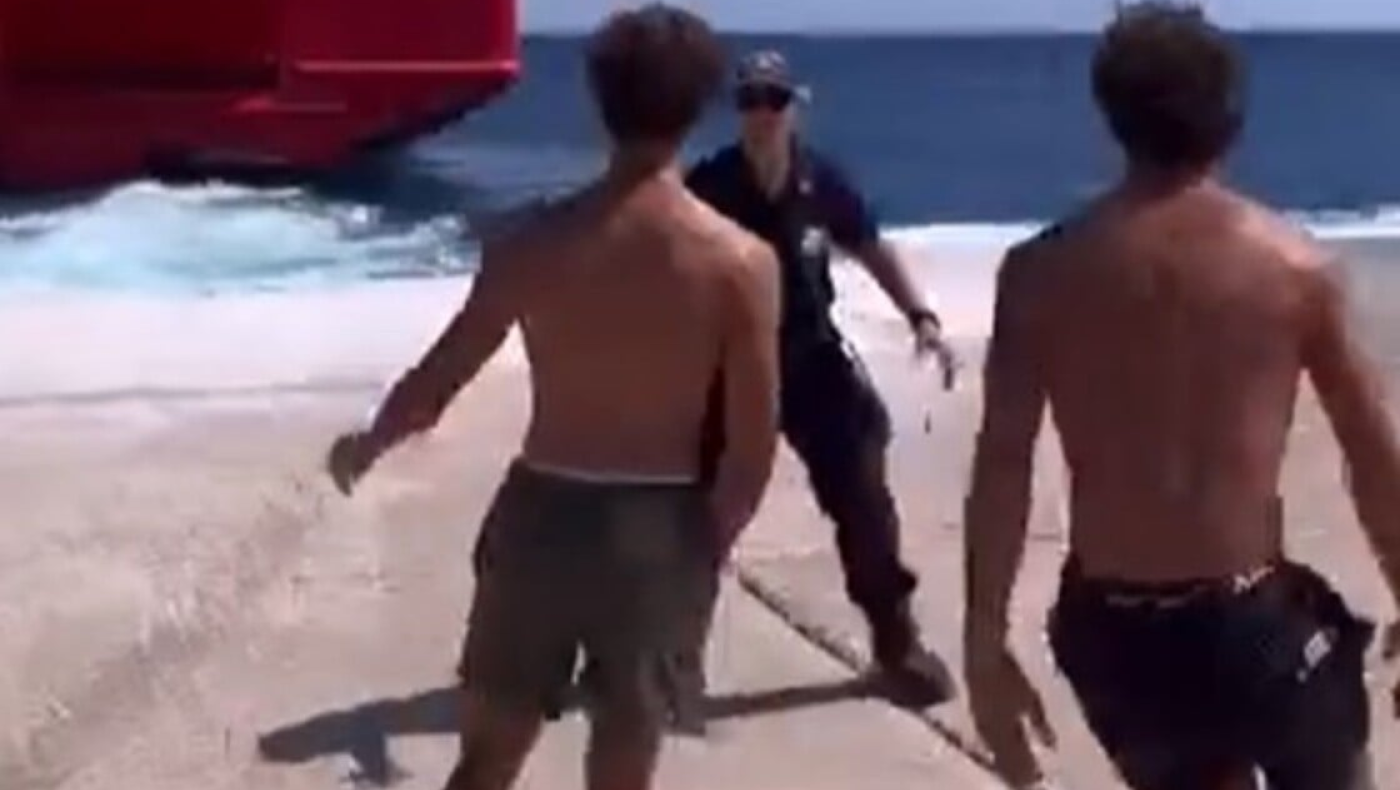 Σίκινος: Κυνηγούσαν «απονεριστές» που βουτούν όταν φεύγουν τα πλοία