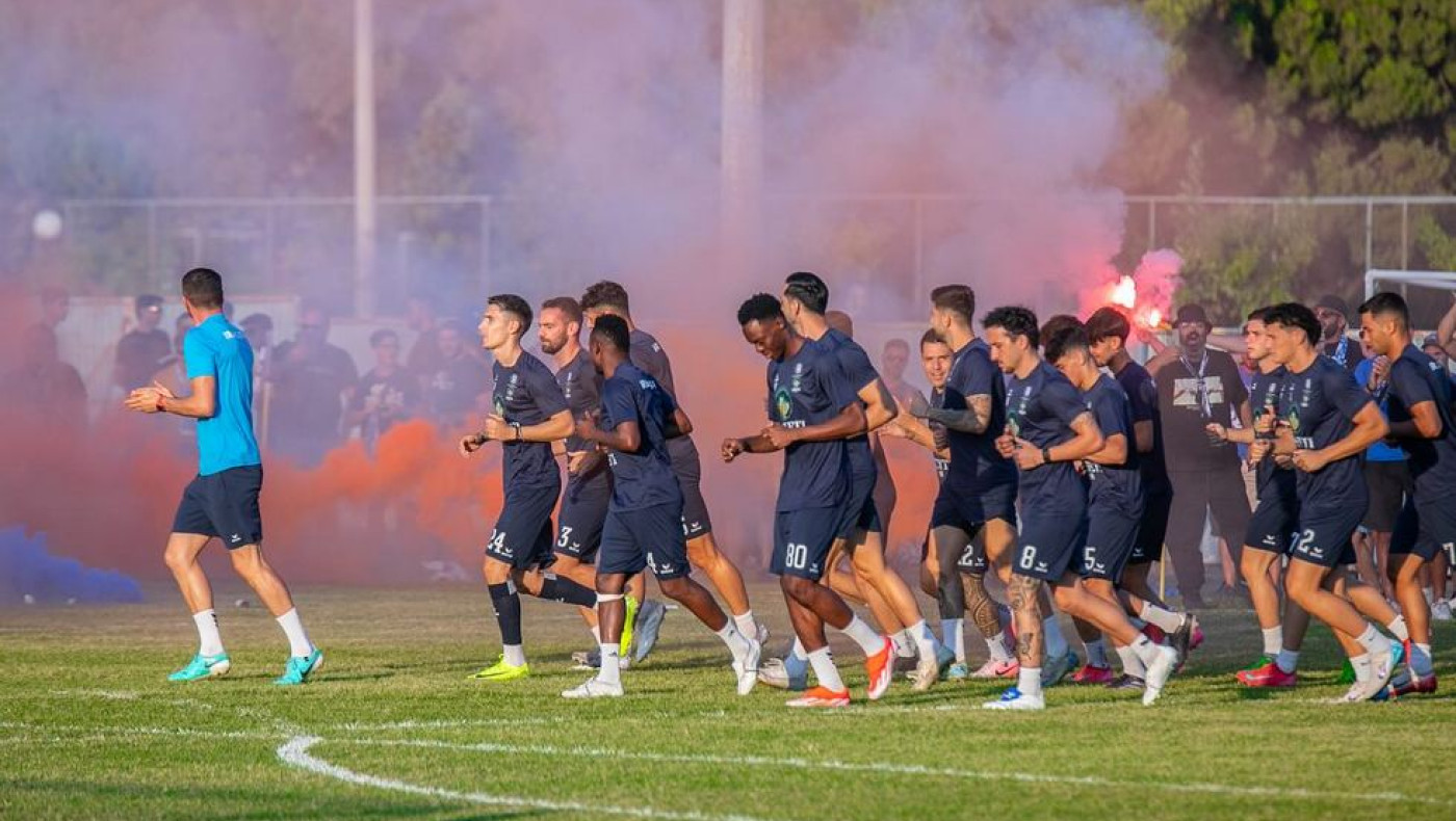 Ηρακλής-Το photostory της ανοικτής προπόνησης: Η δίψα του κόσμου και η αποθέωση στους παίκτες