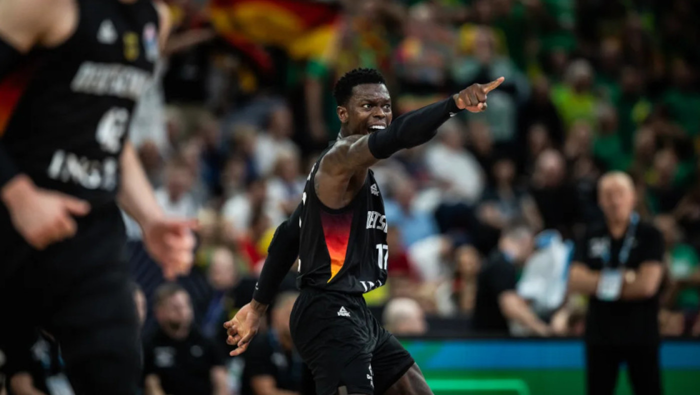 Σοβαρές καταγγελίες από τον Σρούντερ: «Λιθουανοί οπαδοί έκαναν φωνές μαϊμούς»