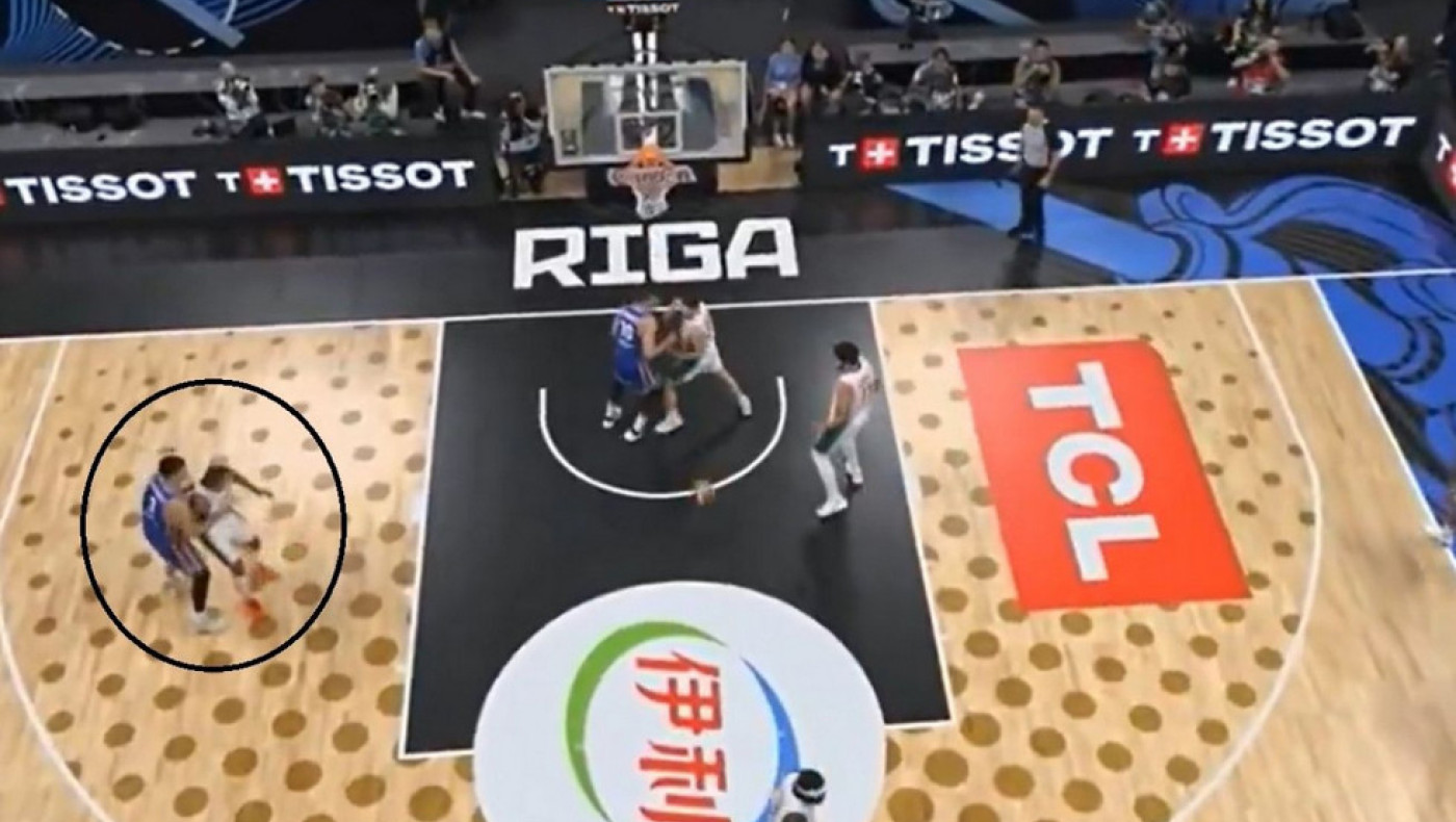 Ευρωμπάσκετ 2025: Στα μαλακά ο Πετρούσεφ για τη γροθιά σε Πορτογάλο