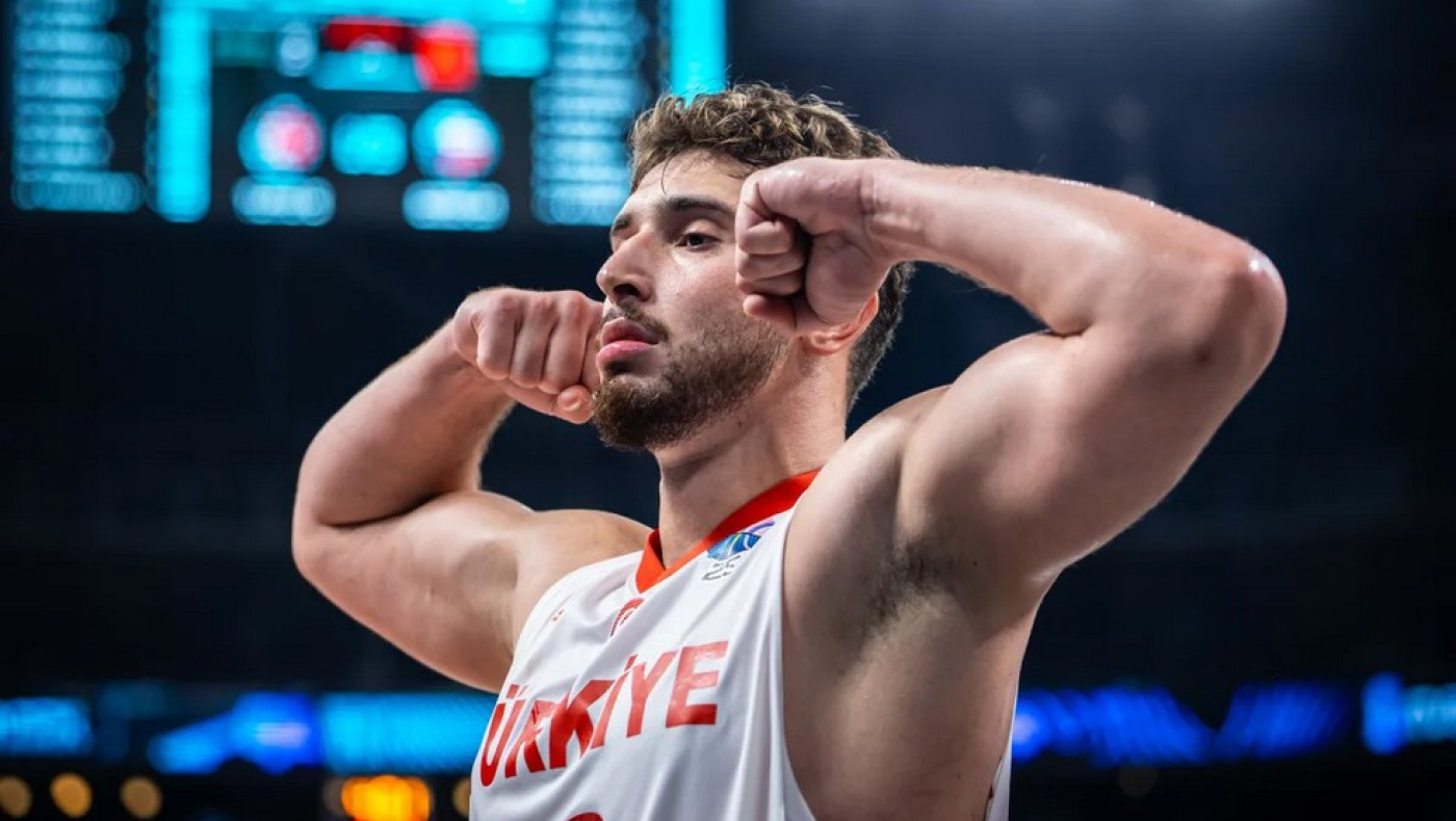 EuroBasket 2025: Με λυτρωτές Σενγκούν και Όσμαν το 2/2 για την Τουρκία