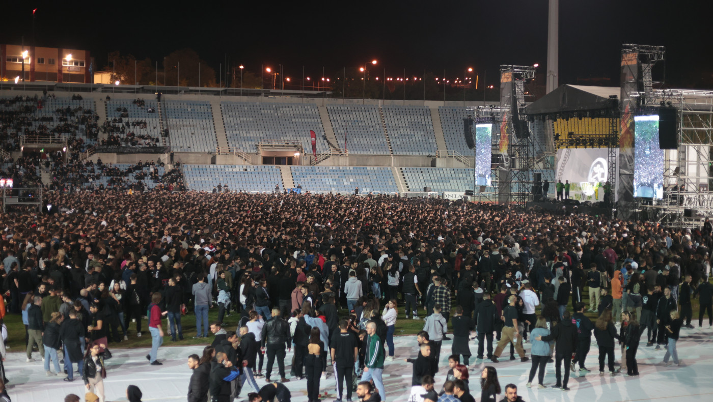 Καυτανζόγλειο: Κλειστό το πάνω διάζωμα στη συναυλία του ΛΕΞ-Σε ταρτάν και χορτοτάπητα 12.000 θεατές