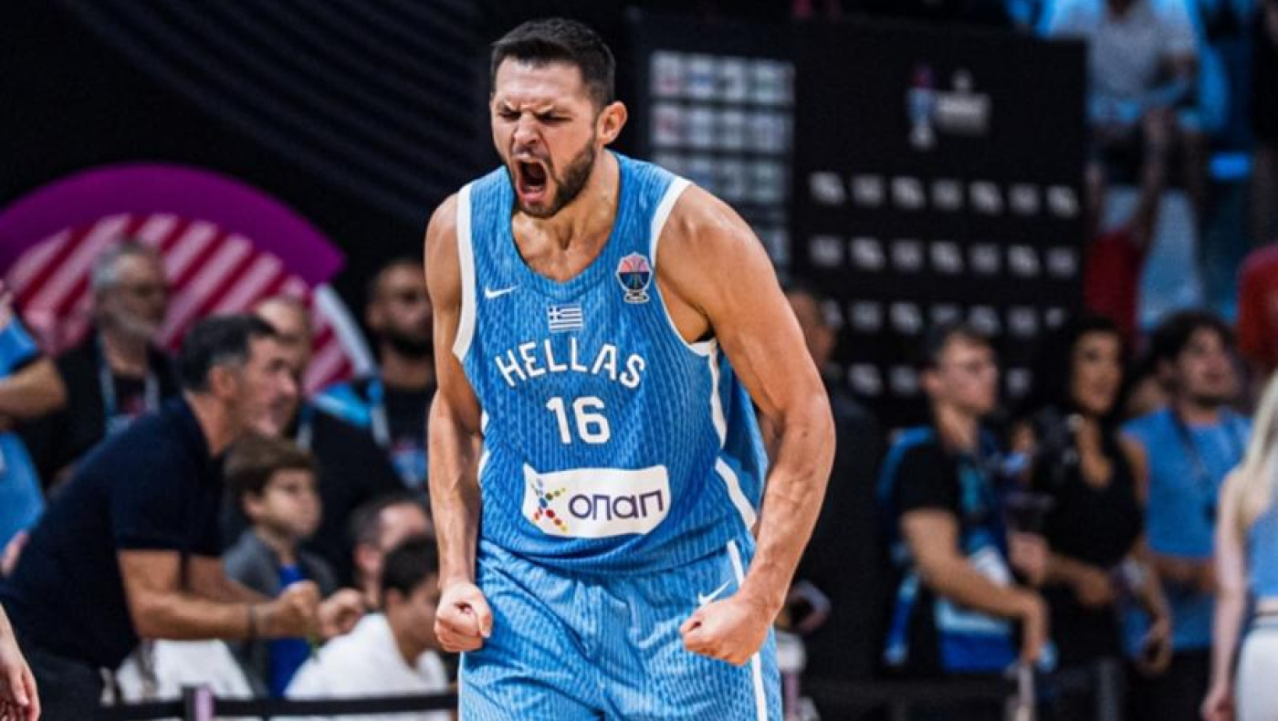 Εθνική: Ξεπέρασε τον Γκάλη σε συμμετοχές και έγραψε ιστορία ο Παπανικολάου!