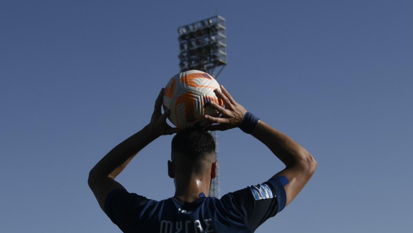 Πώς οι «αόρατες» διακοπές στο ποδόσφαιρο μηδενίζονται με... κώνους