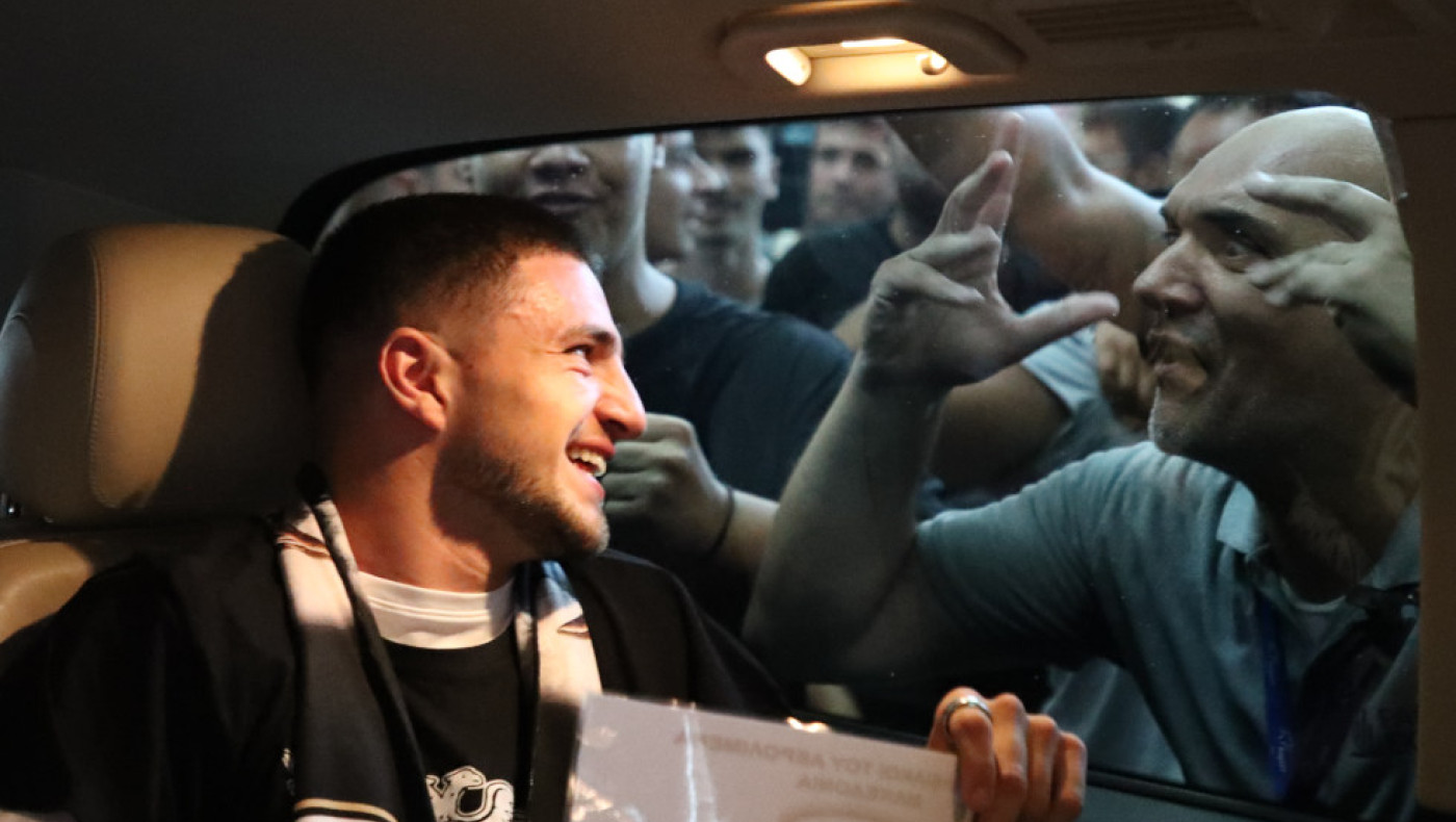 ΠΑΟΚ: Τι είπε ο Ζαφείρης για τη viral φωτογραφία στην υποδοχή του