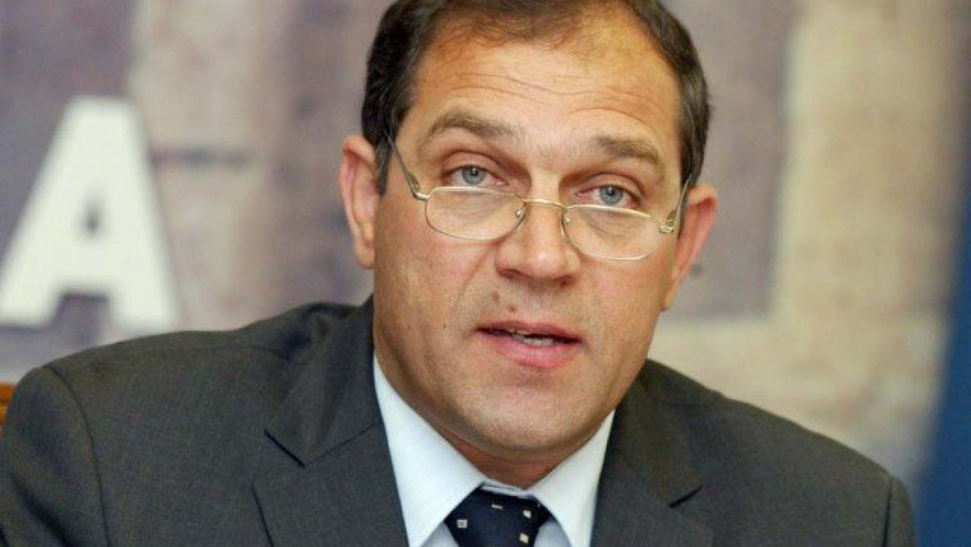 Εμπρησμός στο σπίτι του             Γιώργου Μπίκα!