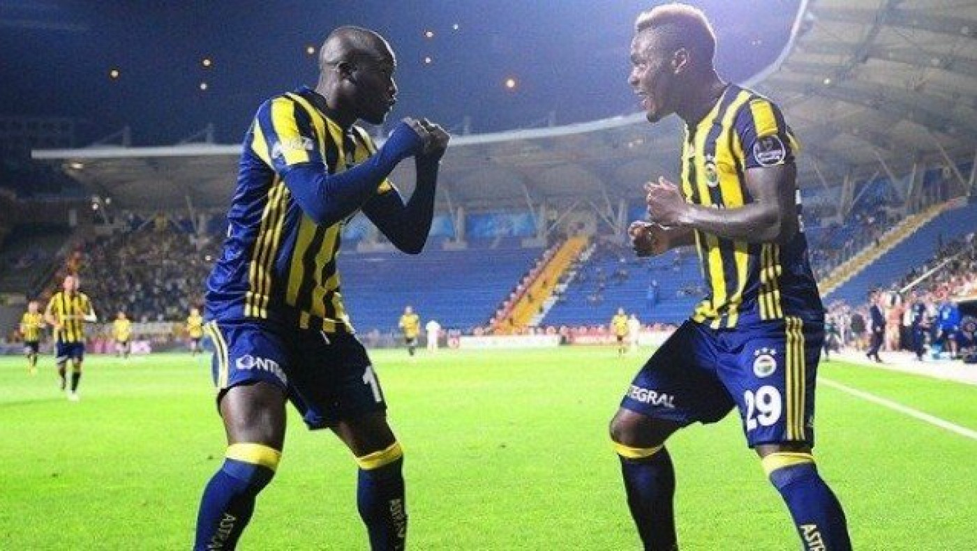 Μ-Α-Γ-Ι-Κ-Η γκολάρα της            Φενέρ με Γιουνάιτεντ!