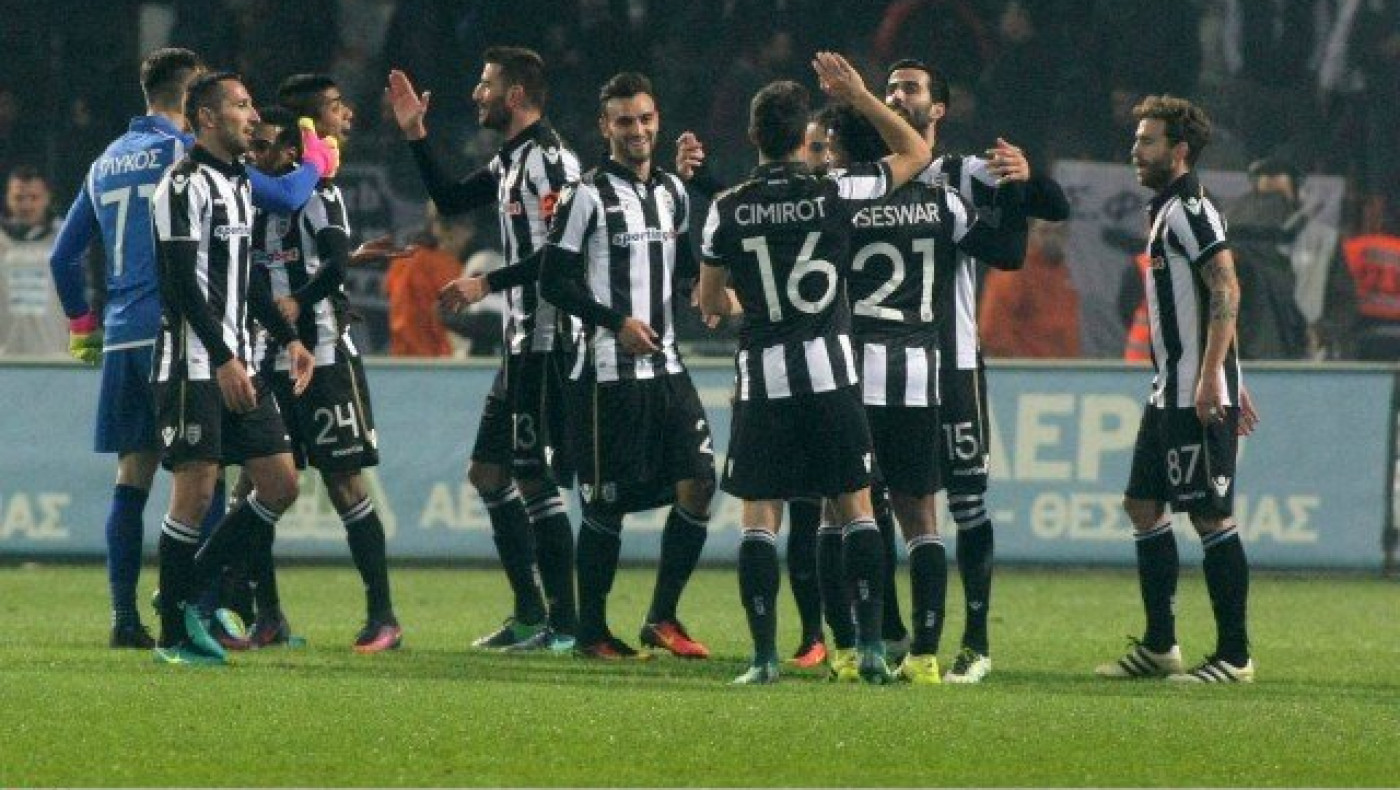 Ο            Μαλεζάς          δείχνει    το    δρόμο