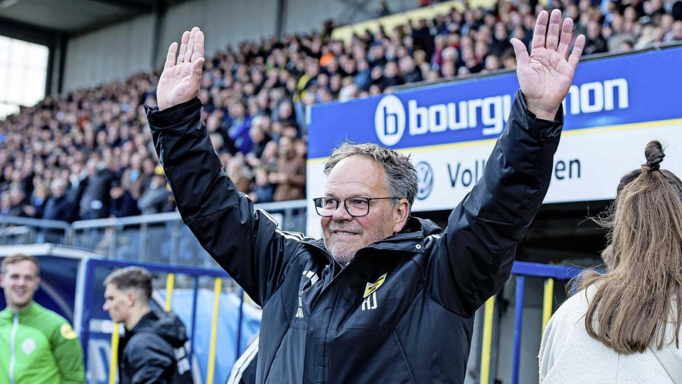 Μάντζιος: Από το 2010… στους πάγκους της