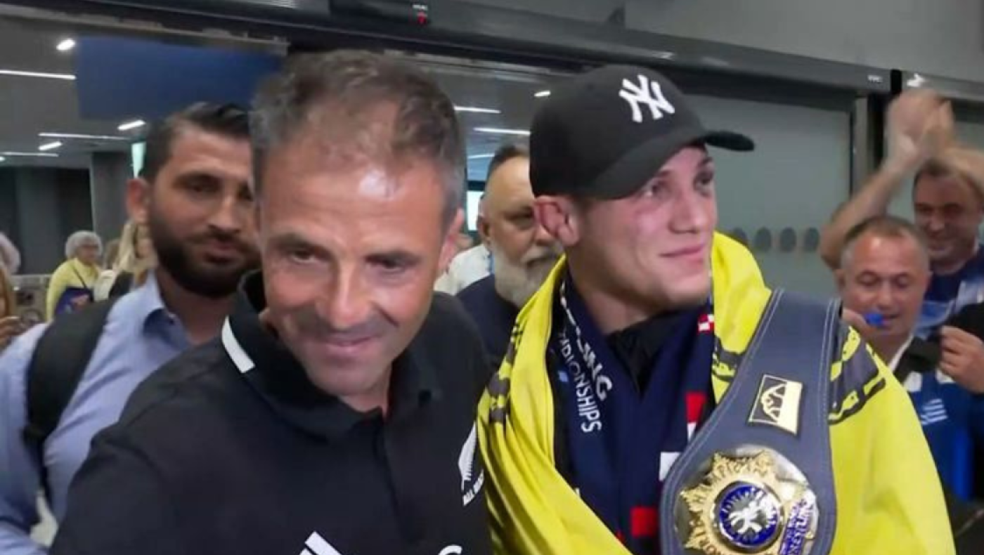 Θεσσαλονίκη: Χαμός στο αεροδρόμιο με την υποδοχή του Γιώργου Κουγιουμτσίδη