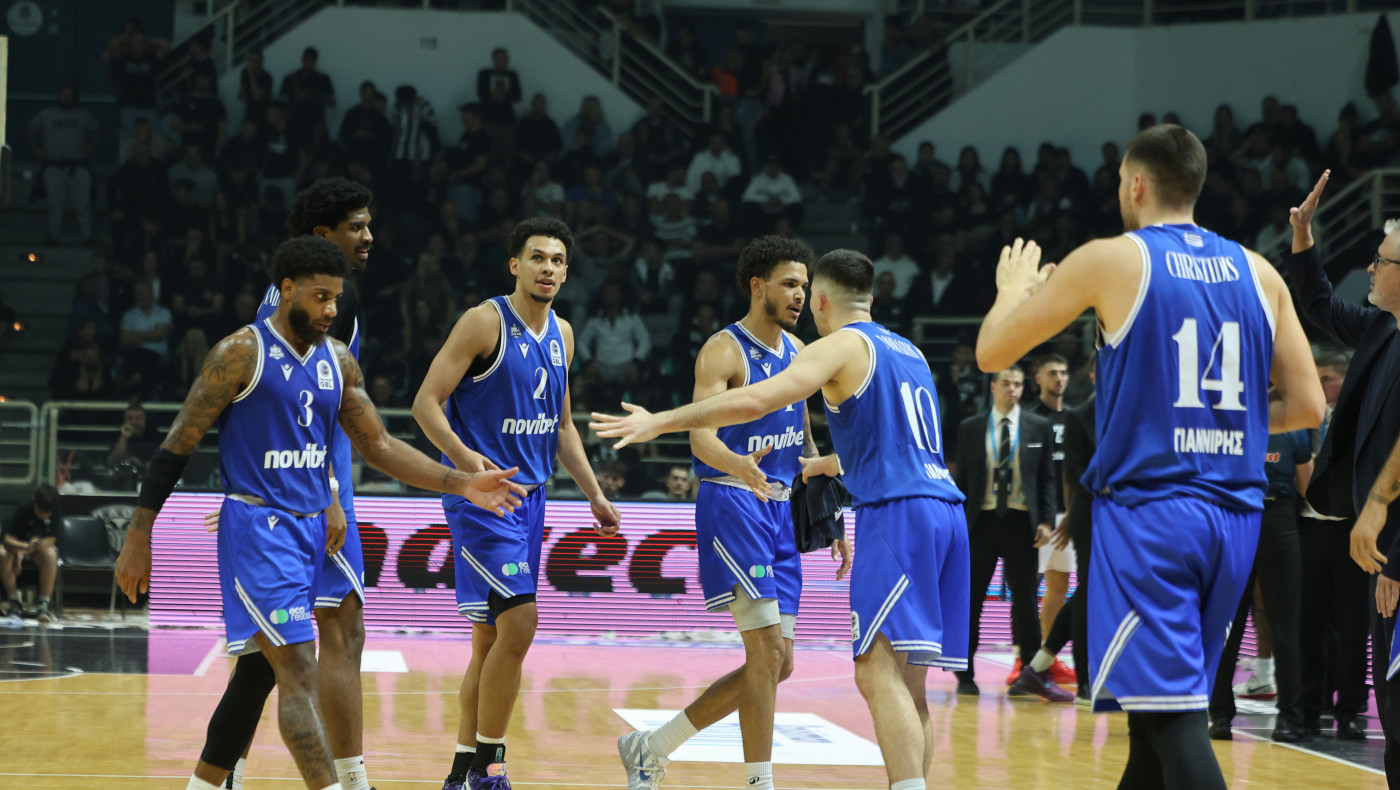 Σιγάλας: «Ήταν ένα μάθημα για εμάς σήμερα, ο Μωραΐτης έπαιζε με μισό πόδι»