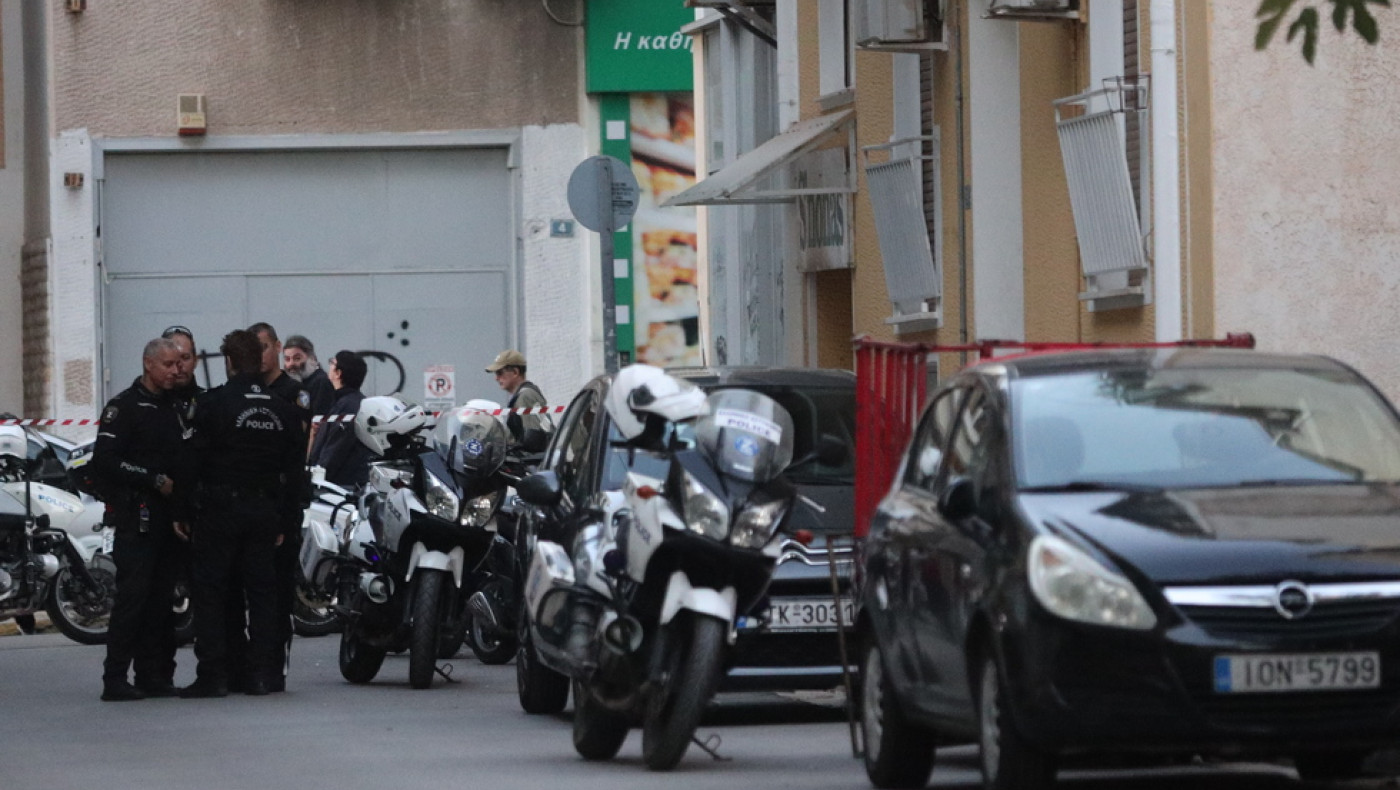 Άγριο έγκλημα στον Άγιο Παντελεήμονα: Ένας νεκρός και ένας τραυματίας μέσα σε διαμέρισμα