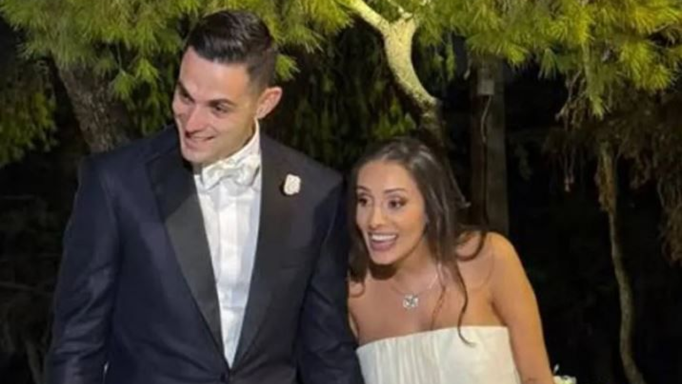 Παντρεύτηκε την αγαπημένη του Ναυσικά ο Ιωάννης Παπαπέτρου