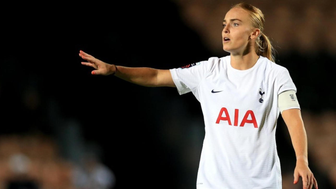 Μόλι Μπάρτριπ: Έκανε τάκλιν σε ανορεξία και κατάθλιψη με μια φωνή