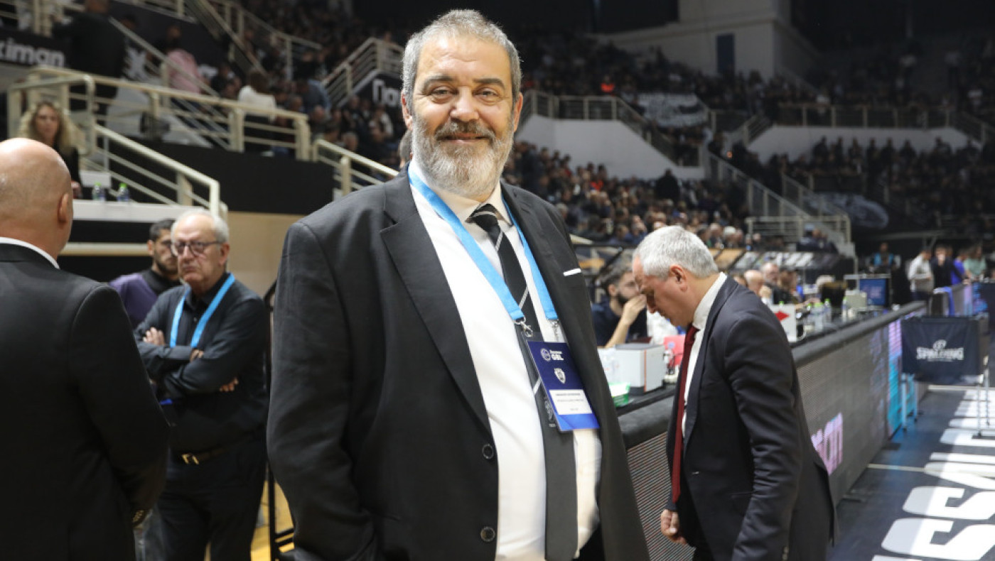 ΠΑΟΚ-Ηρακλής: «Έκανες τη σπίθα φλόγα!» - Το πανό για τον Θανάση Χατζόπουλο