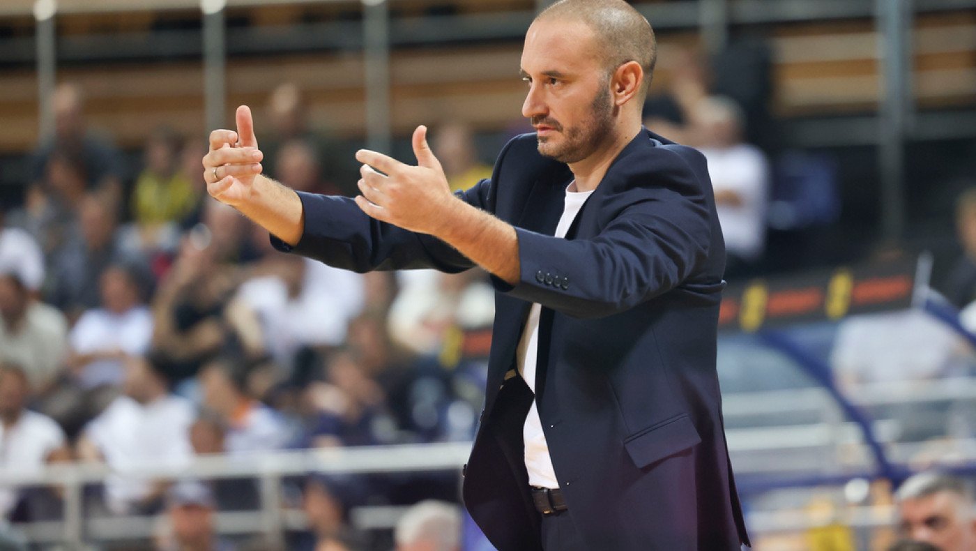 Κάραϊτσιτς: «Συγγνώμη από τον κόσμο, δεν είναι αυτή η εικόνα που πρέπει να δείχνουμε»