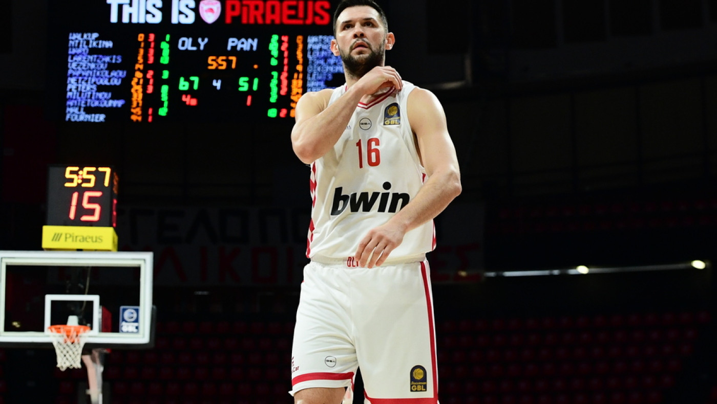 Παπανικολάου: «Viral ο Μπαρτζώκας»