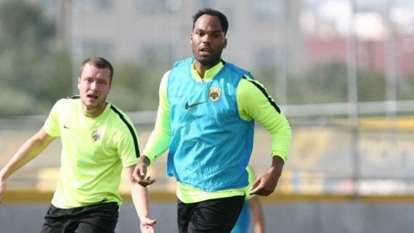 Τέλος από                           την ΑΕΚ ο Λέσκοτ!