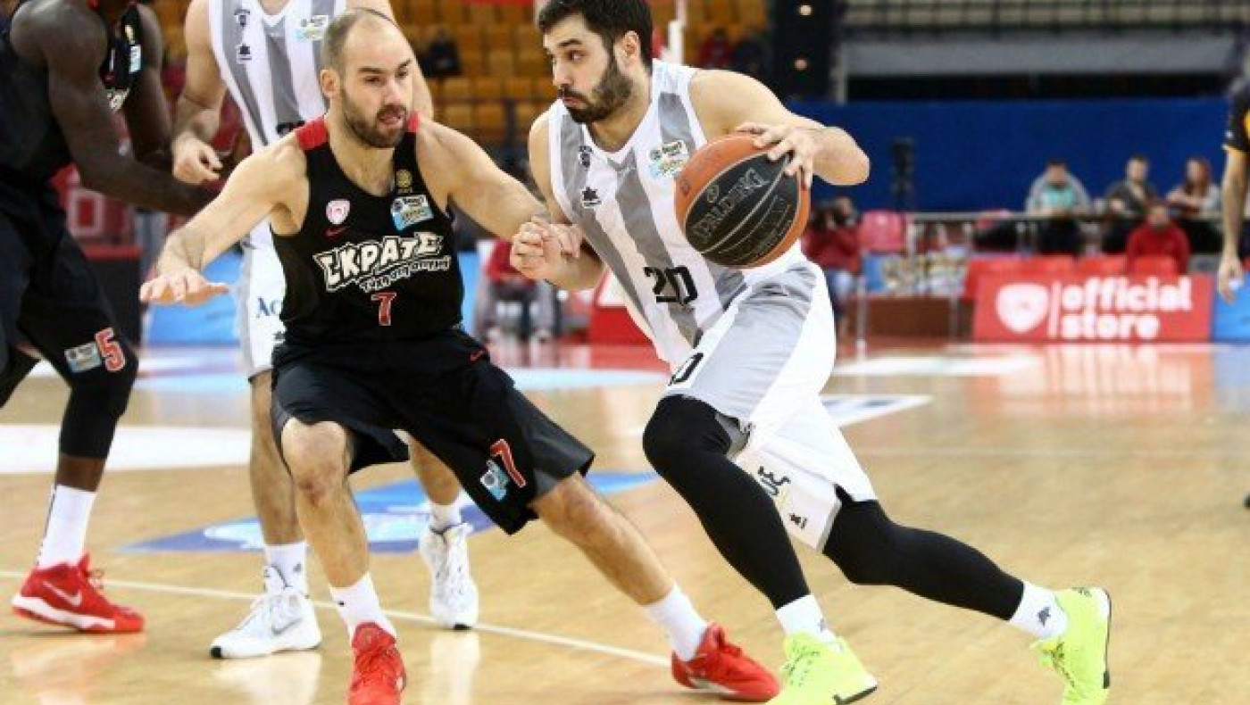 Στον Απόλλωνα Πατρών                                  ο Ντούβνιακ