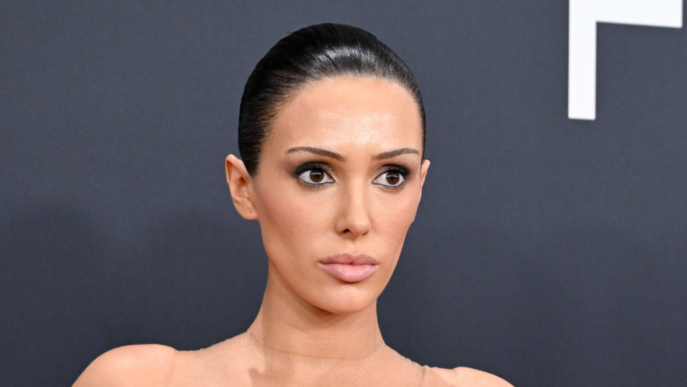 Μπιάνκα Σενσόρι: Η γυμνή εμφάνιση στο αεροδρόμιο της Μελβούρνης