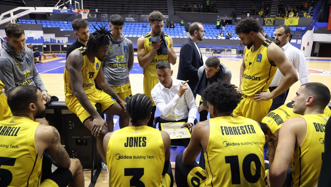 Άρης: Επιστροφή των διεθνών, με ερωτηματικό ο Φορμπς για Κλουζ