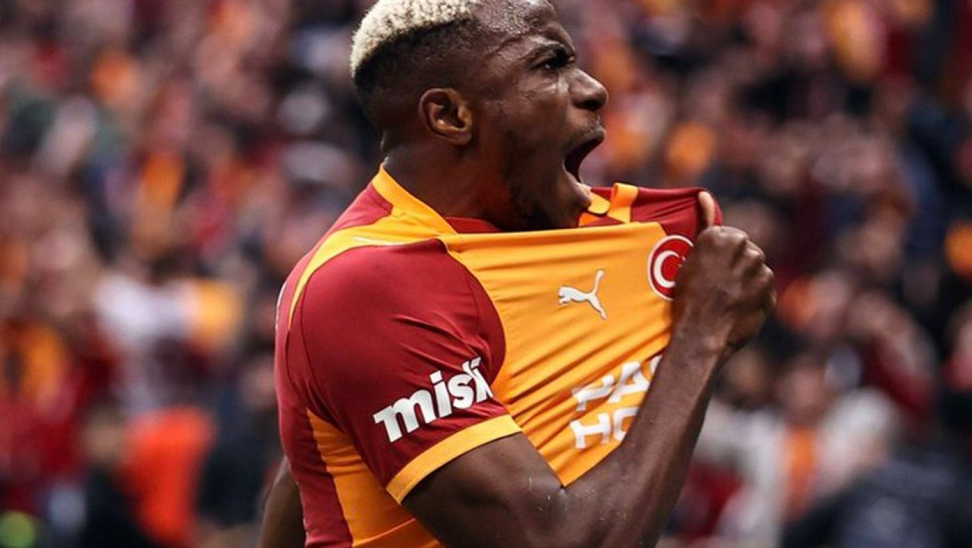 Μπαρτσελόνα: Στη λίστα της και ο Οσιμέν