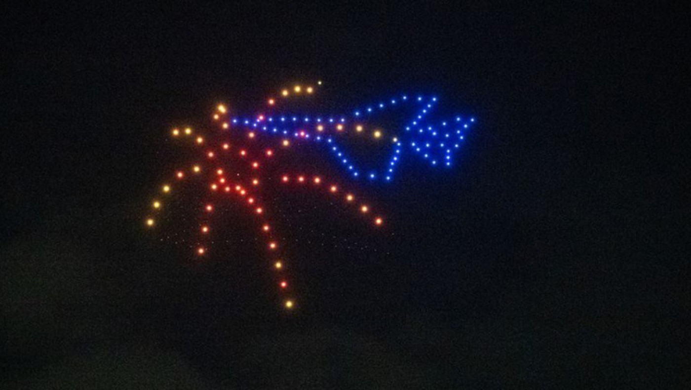 Εντυπωσιακό drone show στη Σχολή Ικάρων: Ελληνικό «μαχητικό» καταρρίπτει τουρκικό στον αέρα