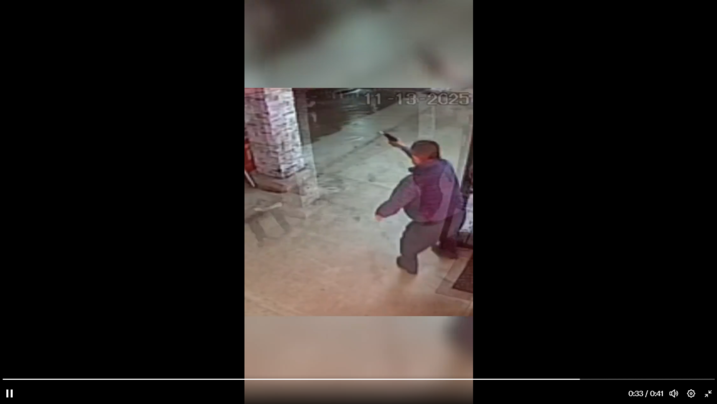 Κοσμηματοπώλης πυροβόλησε ληστές που μπήκαν να τον κλέψουν!