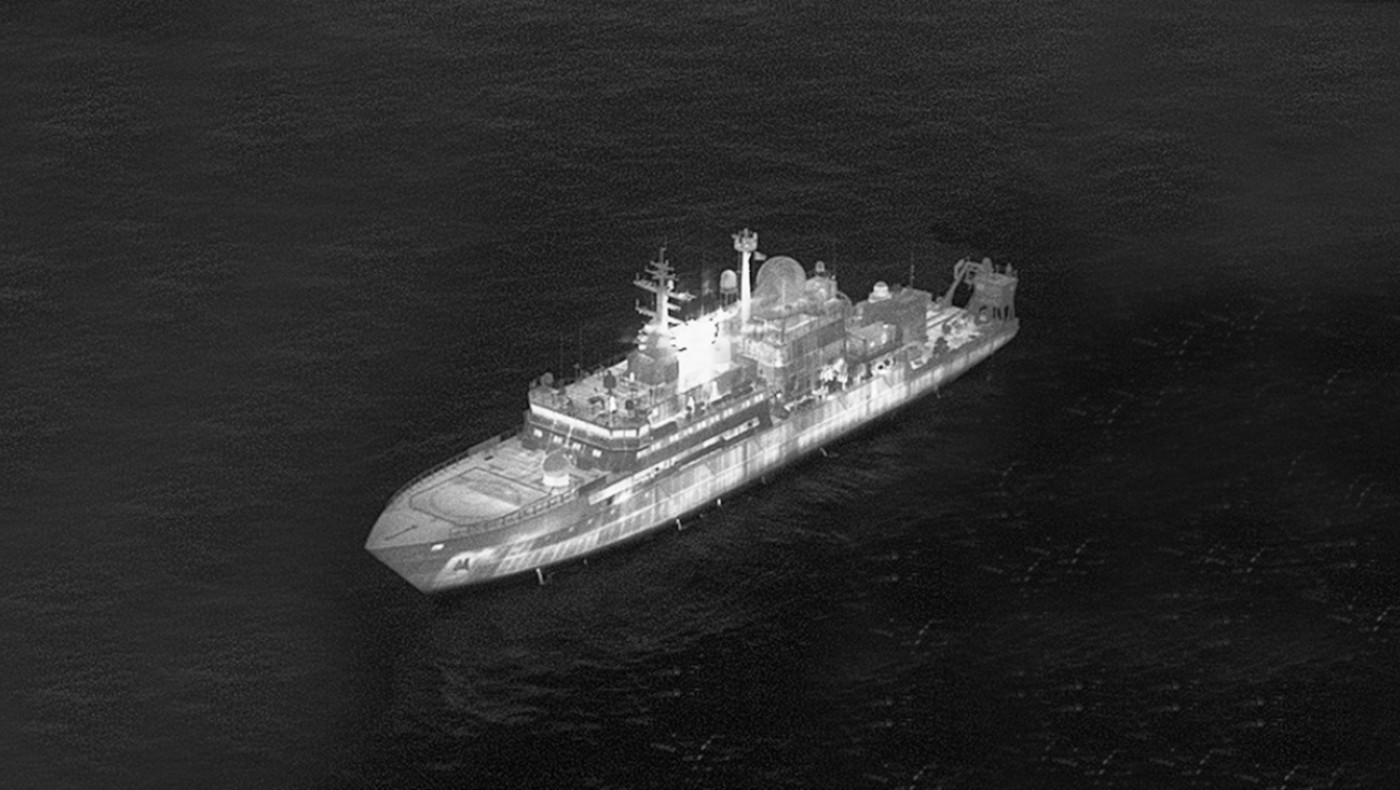 «Τύμπανα» πολέμου στη Βόρεια θάλασσα: Το ρωσικό κατασκοπευτικό που δοκιμάζει τις αντοχές της Δύσης