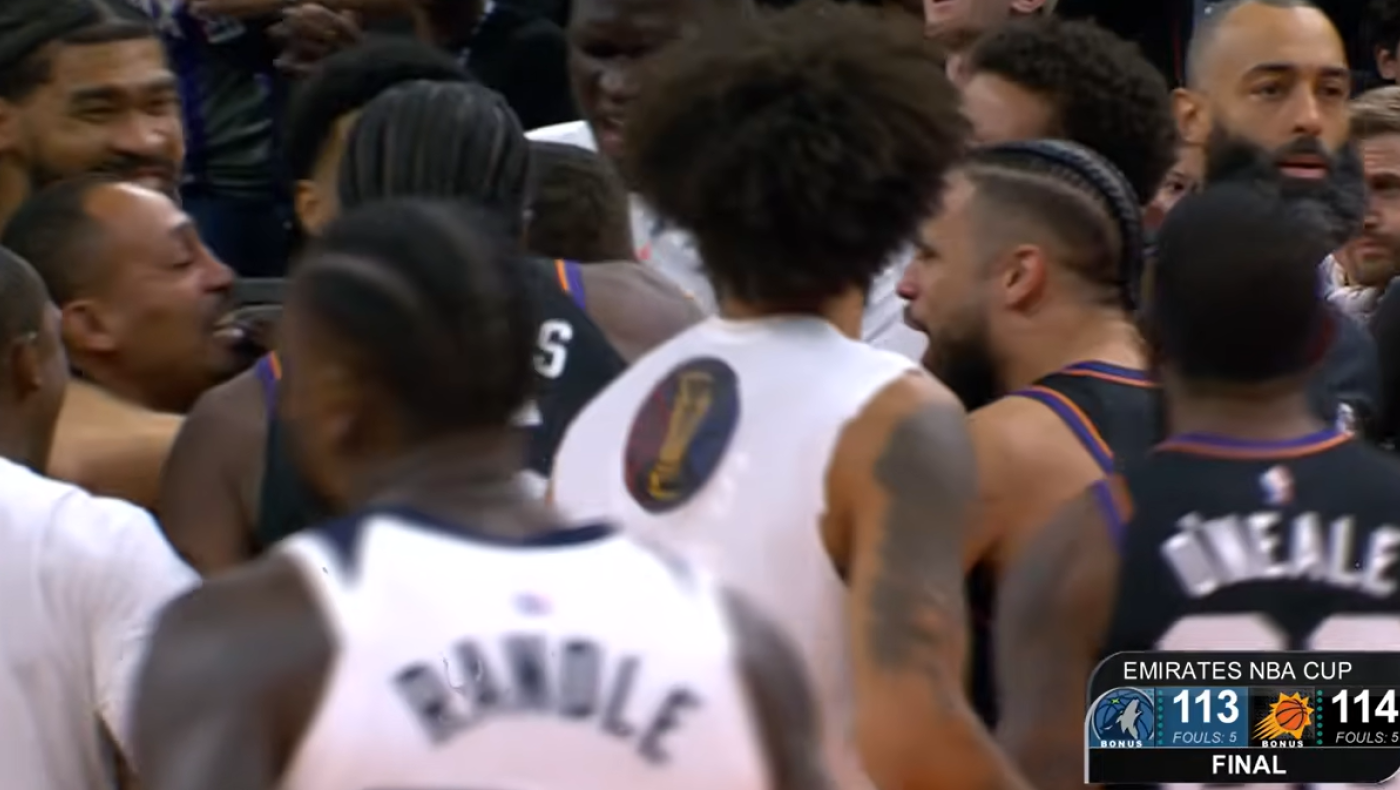 Μυθική ανατροπή στο NBA: Αδιανόητο 9-0 των Σανς σε 50'' και νίκη κόντρα στους Τίμπεργουλβς