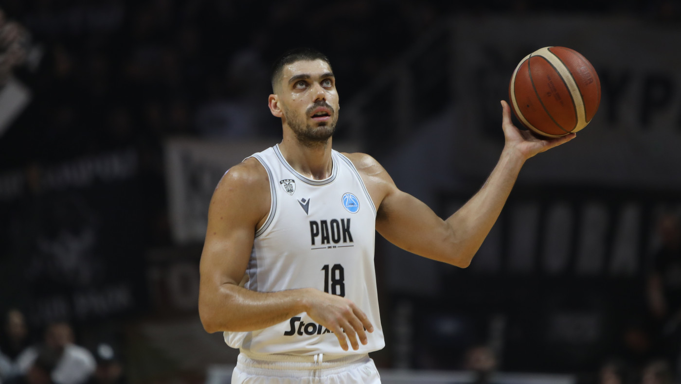 Περσίδης: «Θέλουμε να κάνουμε χαρούμενο τον κόσμο»