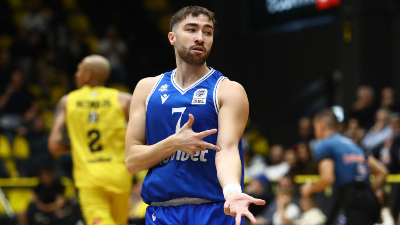 Οι καλύτερες φάσεις: Με Τσιακμά και Σμιθ το Top-10 της GBL