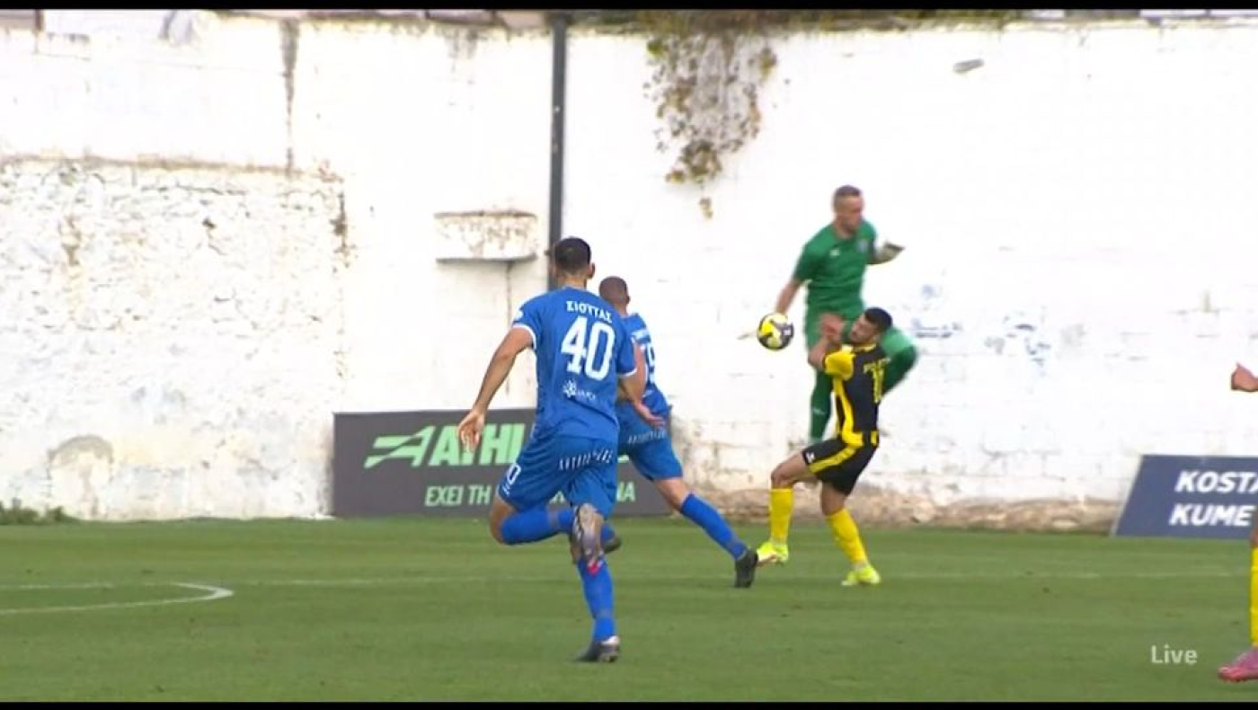 Νίκη Βόλου: Απευθείας κόκκινη στον Γκαραβέλη για σκληρό μαρκάρισμα στον Πολέτο