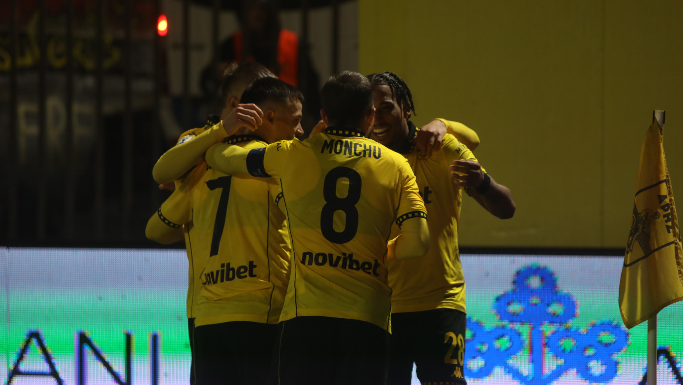 Γένσεν σερβίρει, Ντούντου σκοράρει και ο Άρης παίρνει προβάδισμα κόντρα στον ΠΑΟΚ