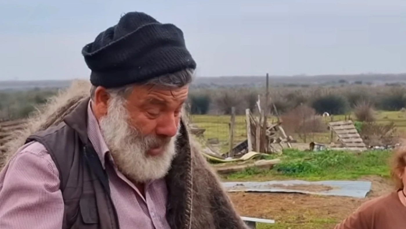 Θεσσαλονίκη: Κατέρρευσε ο κτηνοτρόφος που αποχαιρέτησε με δάκρυα τα 450 πρόβατά του