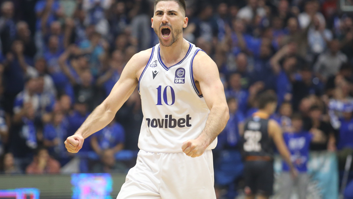 Ηρακλής: Τα γενέθλια του Μωραΐτη και η τούρτα-έκπληξη