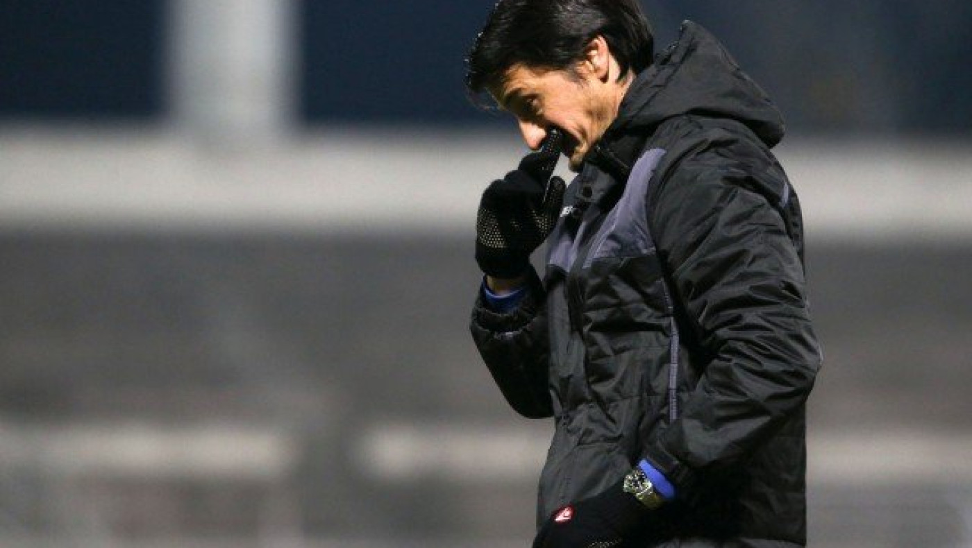 Αυτοσχεδιασμοί…           με         αυτοδιαψεύσεις