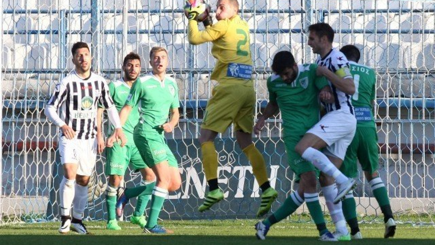 Όρθιος στη Ριζούπολη                       ο Αστέρας