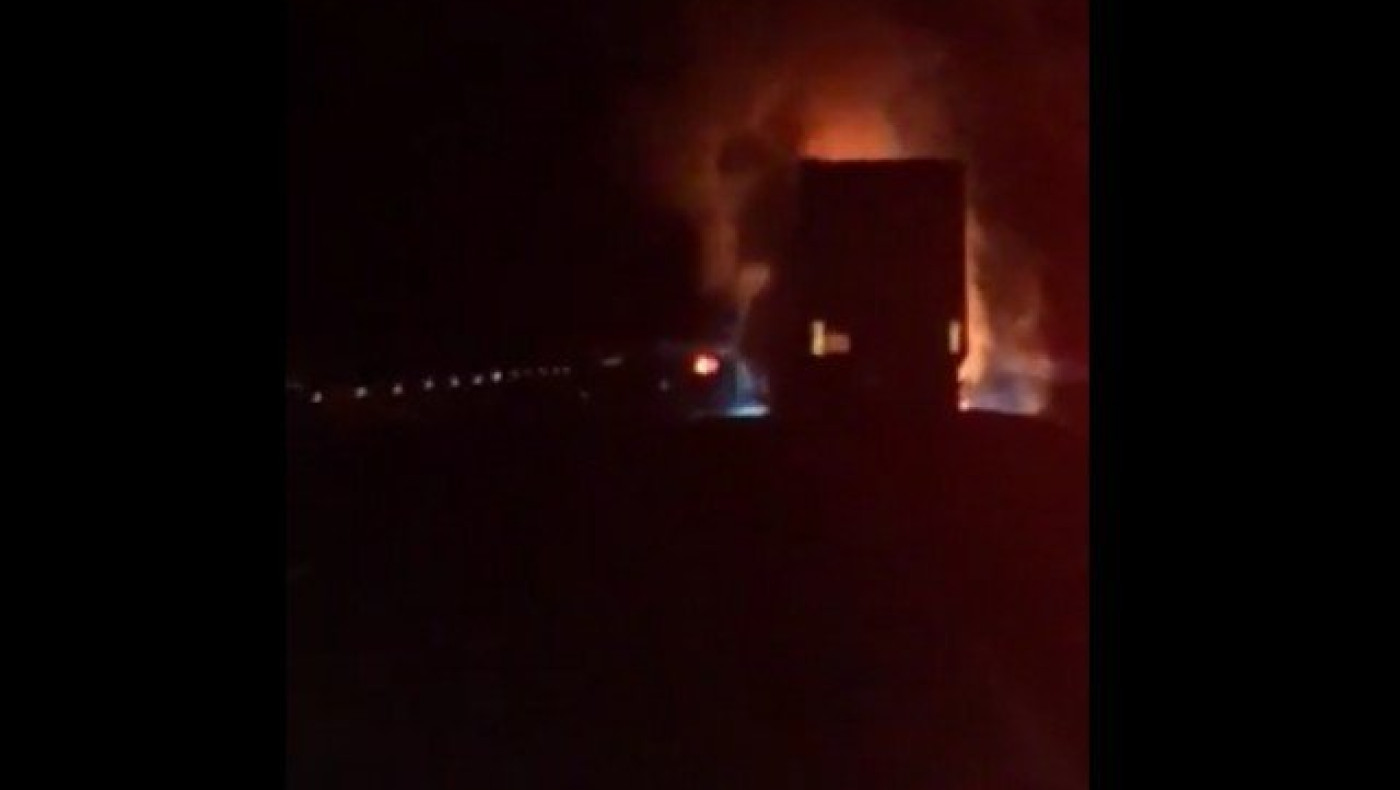 Νταλίκα τυλίχτηκε στις φλόγες στην Ε.Ο. Θεσσαλονίκης - Σερρών (ΒΙΝΤΕΟ)