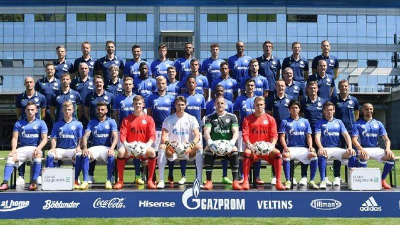 Αυτή είναι      η... παλιόφιλη                        Σάλκε (vid)