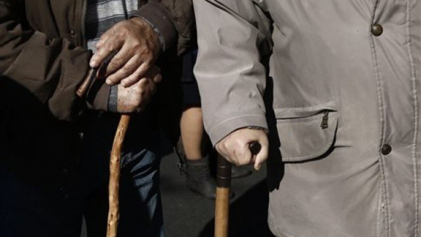 «Κόφτης» στις συντάξεις άνω των             2.000 ευρώ