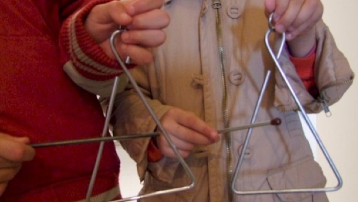 Ζητούσαν «ρεγάλο» για τα κάλαντα μέσω...IRIS