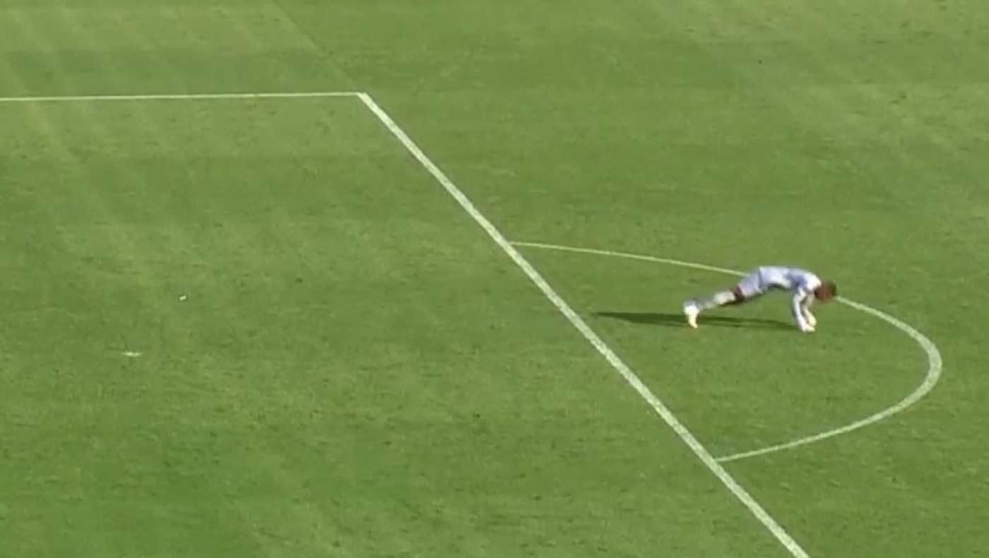 ΣΟΚ στο Κόπα Άφρικα: Κατέρρευσε την ώρα του αγώνα ο τερματοφύλακας του Σουδάν