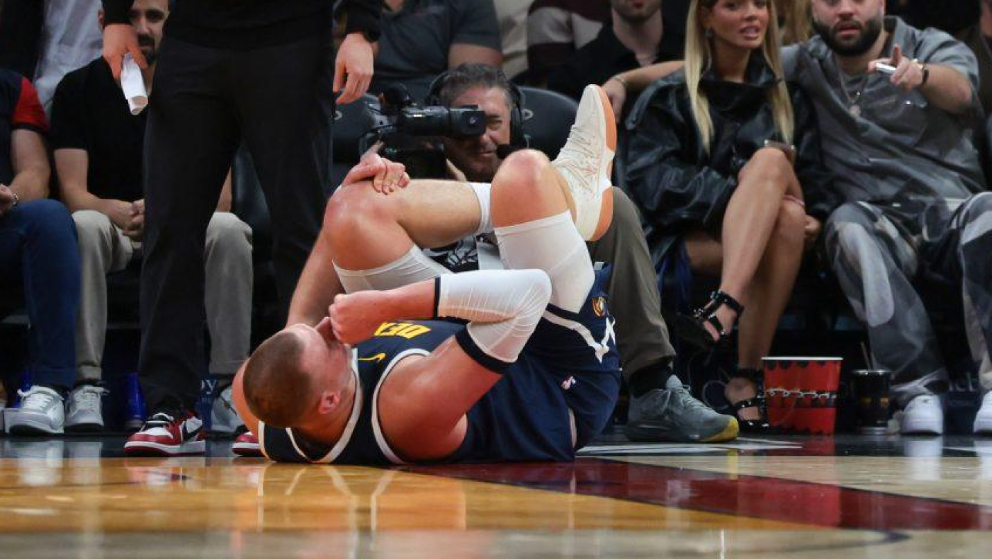 NBA: Αγωνία για Γιόκιτς - Φόβοι για ζημιά στο γόνατο