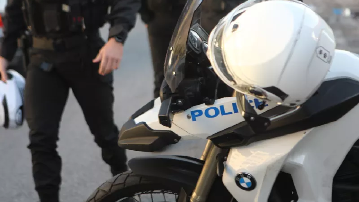 Πάτρα: Παραδόθηκε και συνελήφθη 26χρονος για τον φονικό ξυλοδαρμό έξω από μπαρ