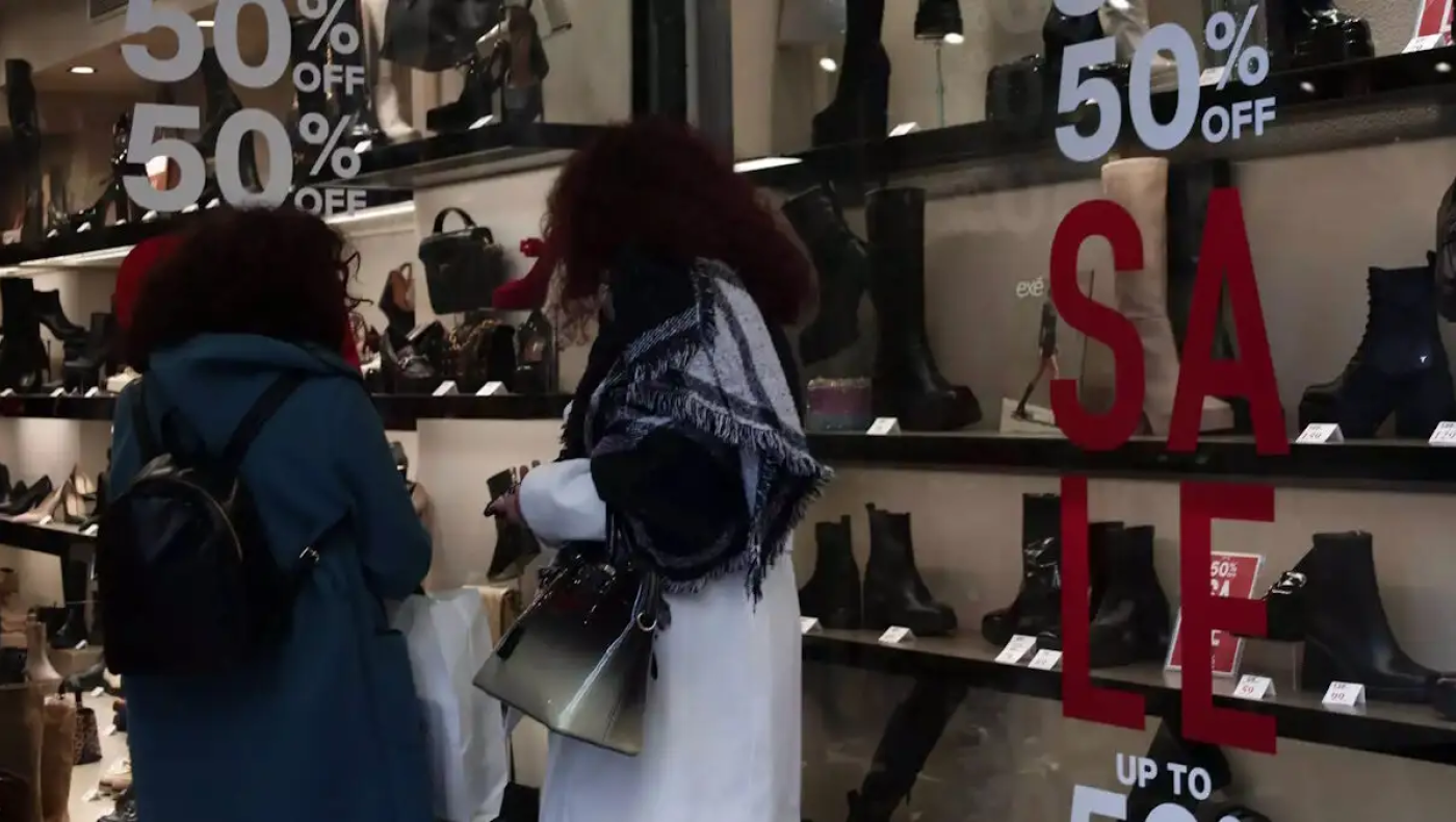 Πότε κάνουν πρεμιέρα οι χειμερινές εκπτώσεις: Η ανακοίνωση του Εμπορικού Συλλόγου Θεσσαλονίκης